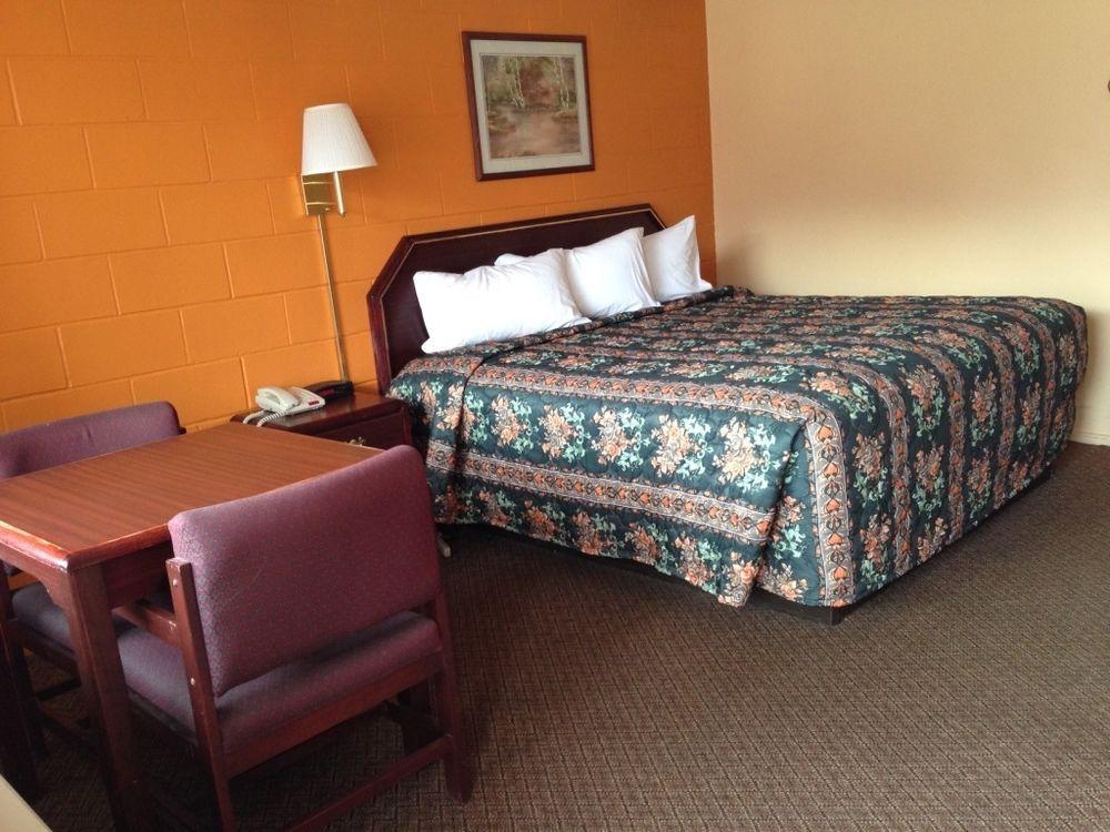 Imperial Motel Cortland Bagian luar foto