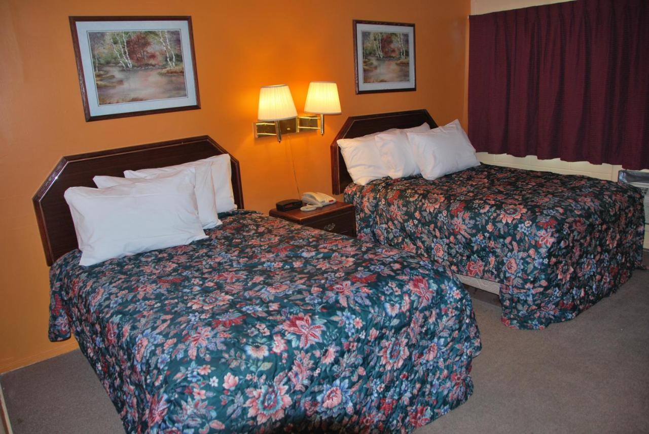 Imperial Motel Cortland Bagian luar foto